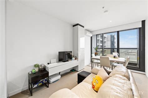 2+ Bedroom Apartments for Sale in Melbourne, VIC 3000.